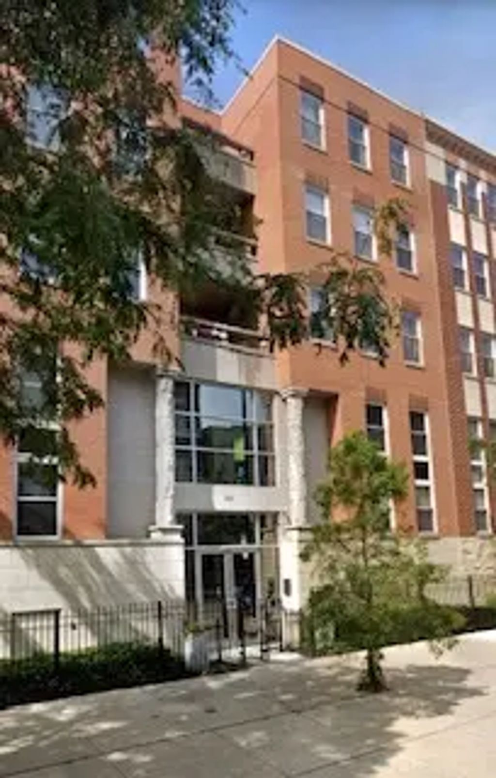 3550 W Montrose Avenue 406, Chicago
