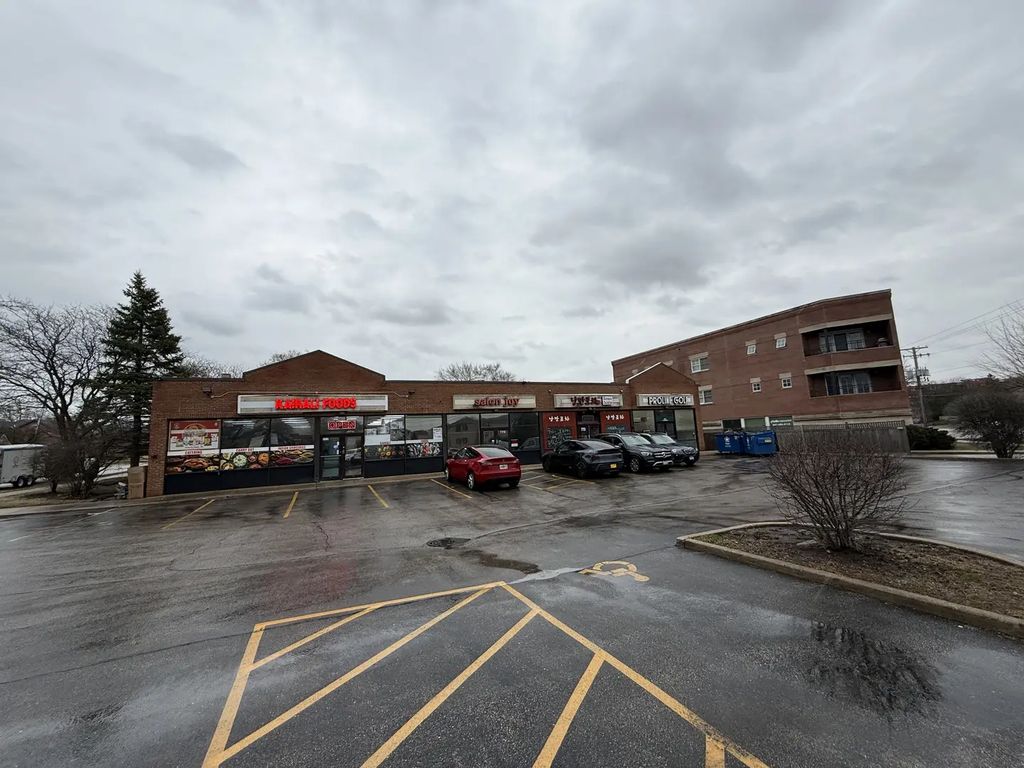 771 Milwaukee Avenue, Glenview