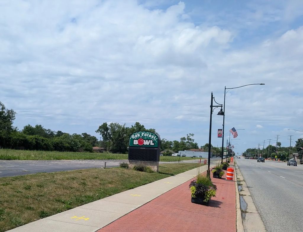 15230 S Cicero Avenue, Oak Forest