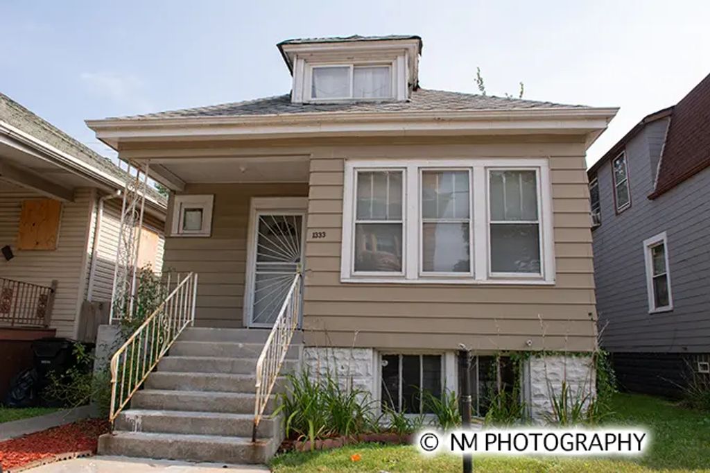 1333 W 71st Street, Chicago, 60636