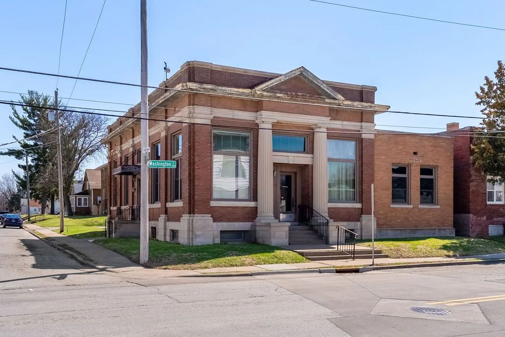 1529 Washington Street, Davenport