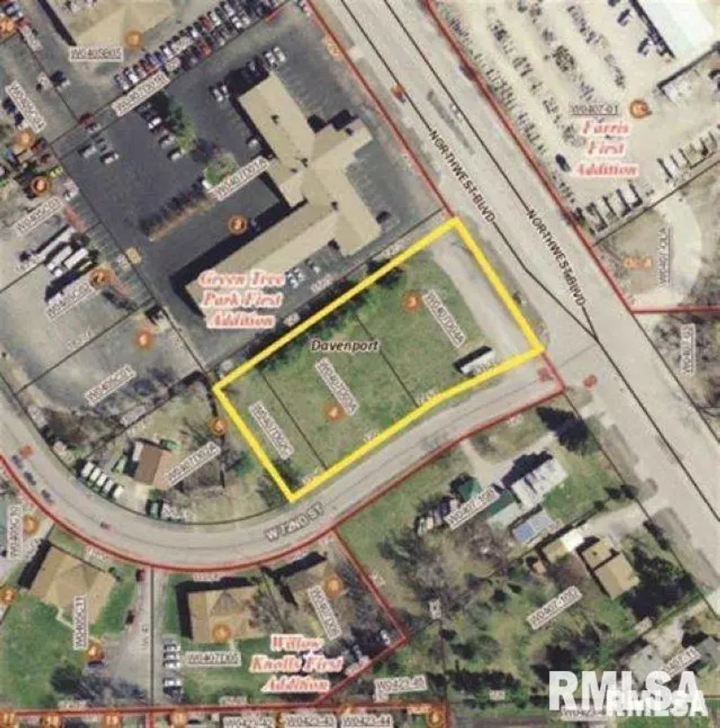 7210 Northwest Boulevard, Davenport