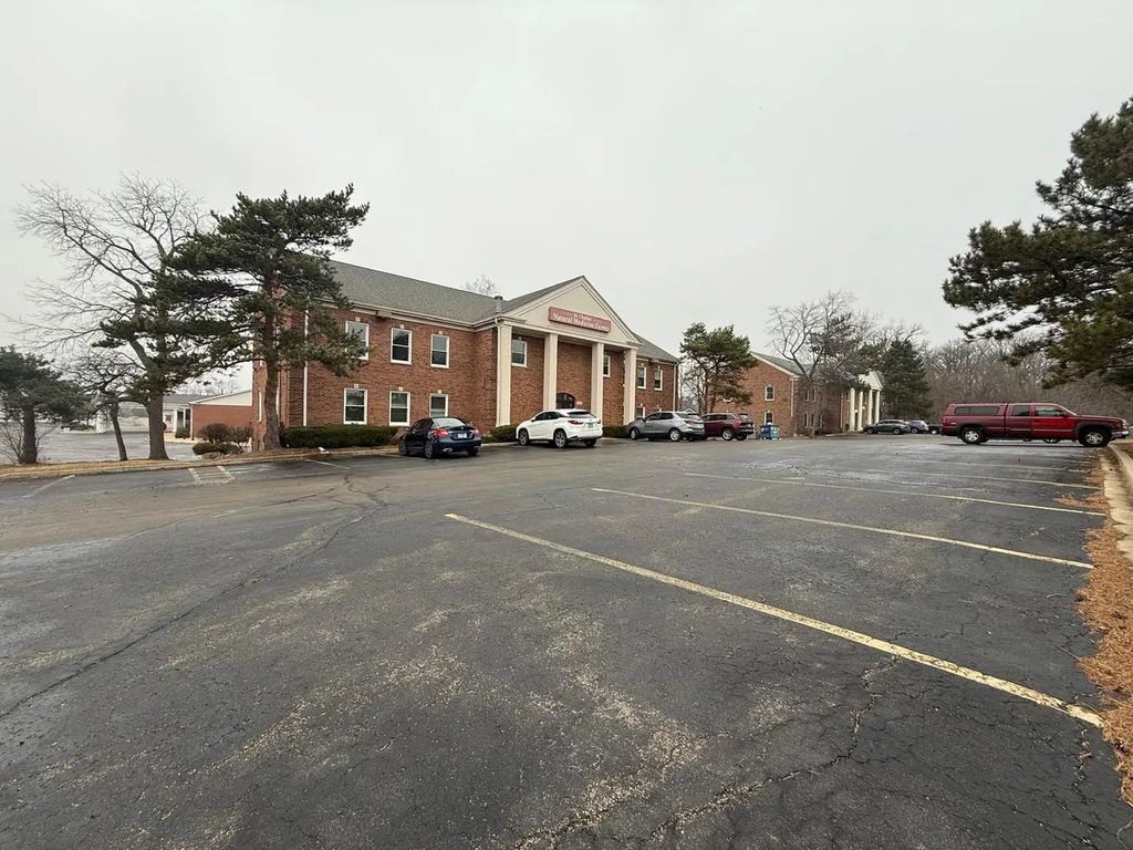 1650 E Main Street, St. Charles