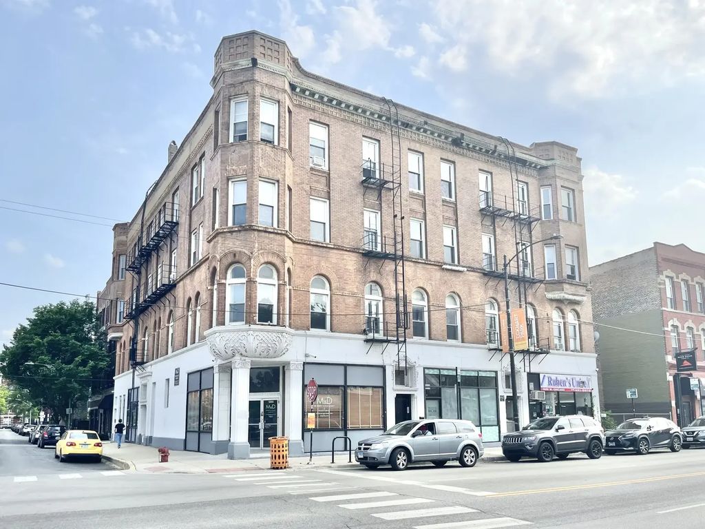 1355 W Chicago Avenue Cs, Chicago