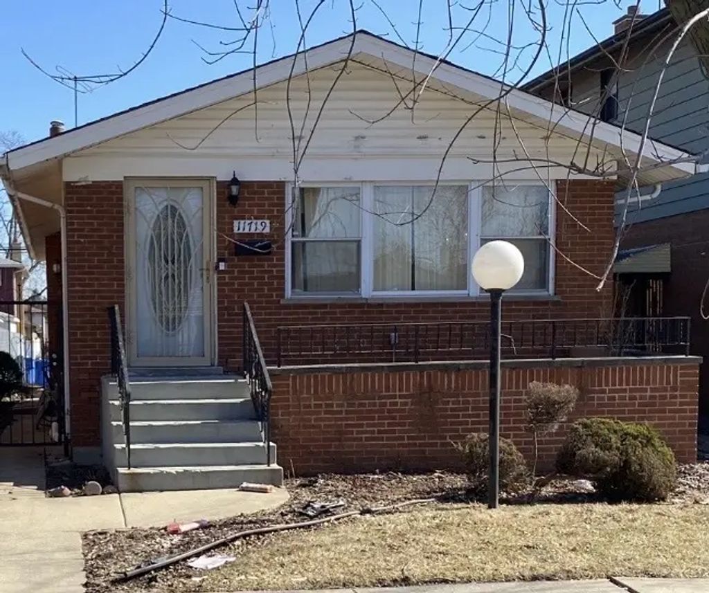 11719 S Laflin Street, Chicago