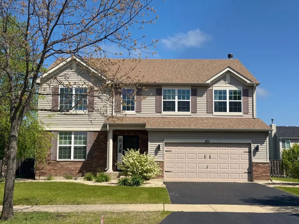 801 Parkside Lane, Yorkville