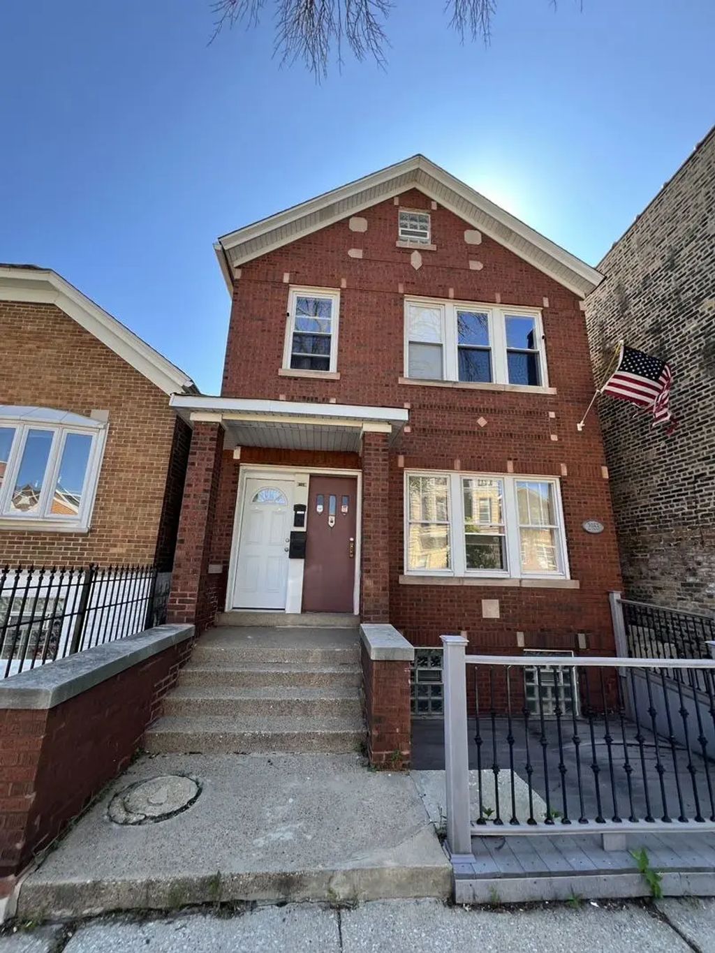 2953 S Emerald Avenue, Chicago, 60616