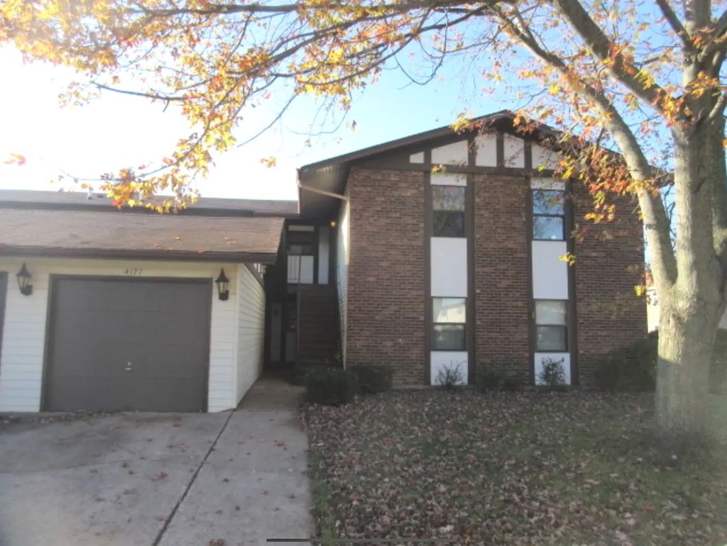 4177 192nd Court 244, Country Club Hills