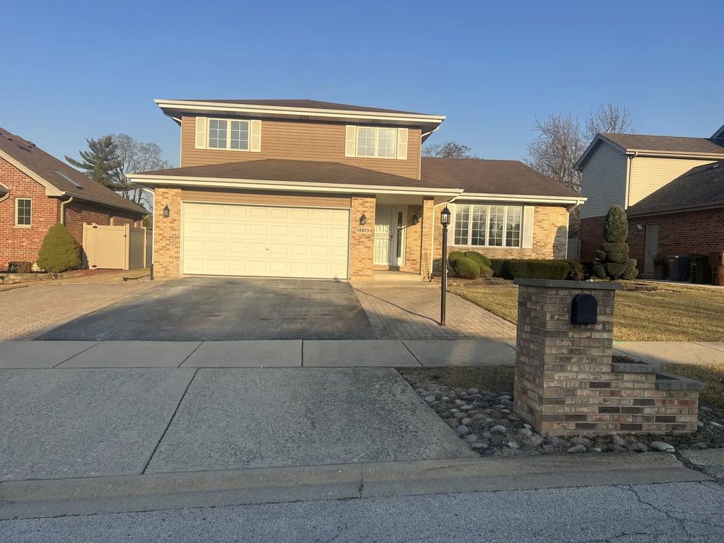 14913 Sheila Court, Oak Forest