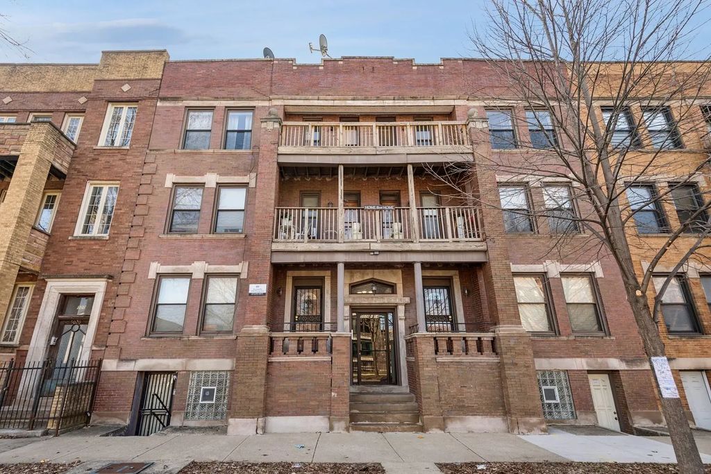 5016 S Prairie Avenue 1, Chicago