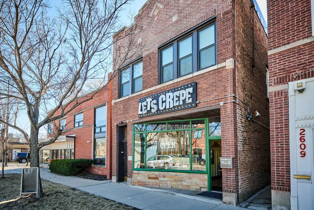 2607 W Peterson Avenue, Chicago, 60659
