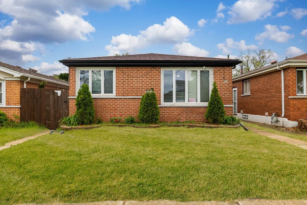 2816 E 127th Street, Chicago