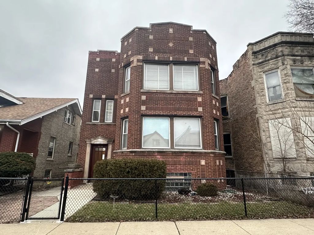 6636 S Marquette Drive, Chicago