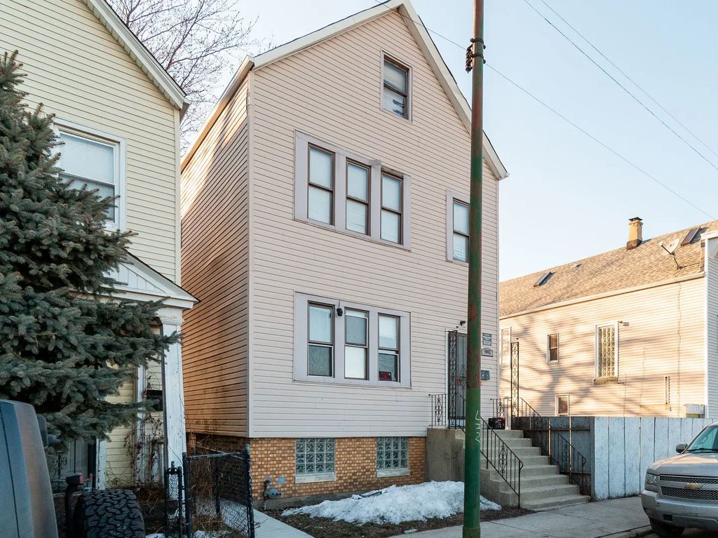 4942 S Racine Avenue, Chicago, 60609