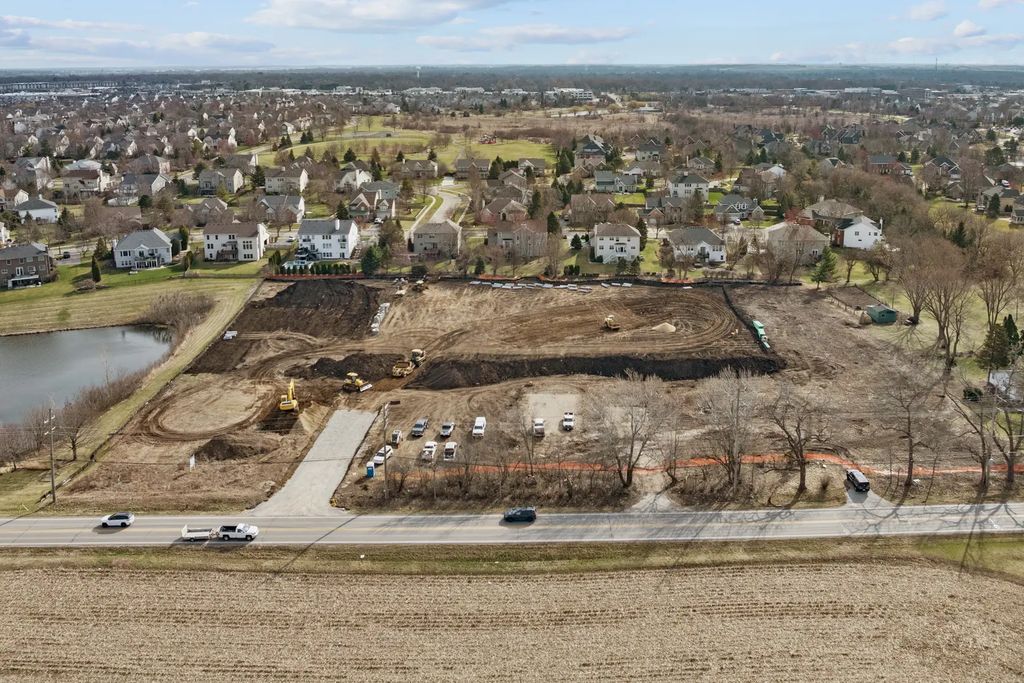 Unit 8b Prairie Grove Drive, Geneva