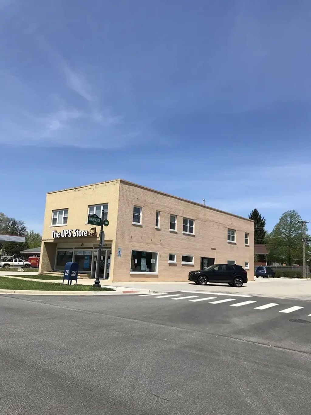 900 Ogden Avenue, Downers Grove