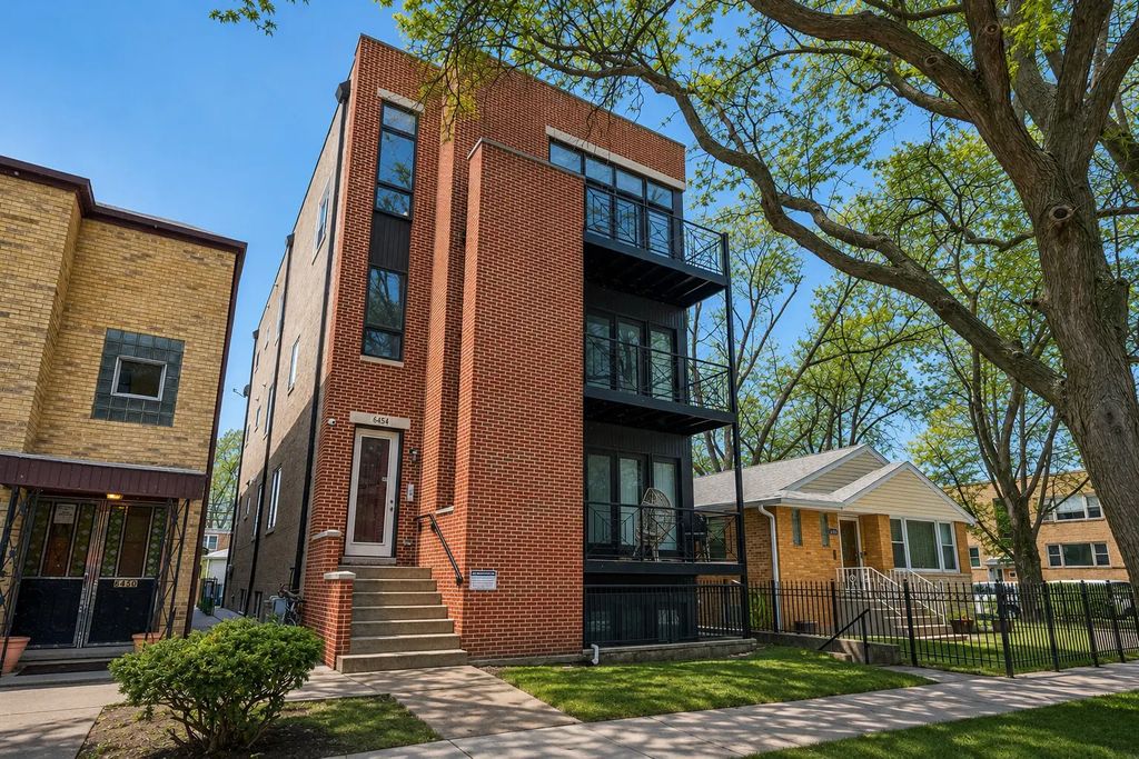 6454 N Sacramento Avenue 1, Chicago