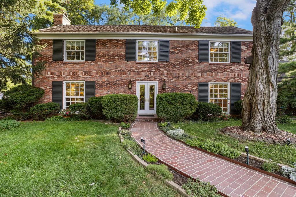 812 Dodds Drive, Champaign