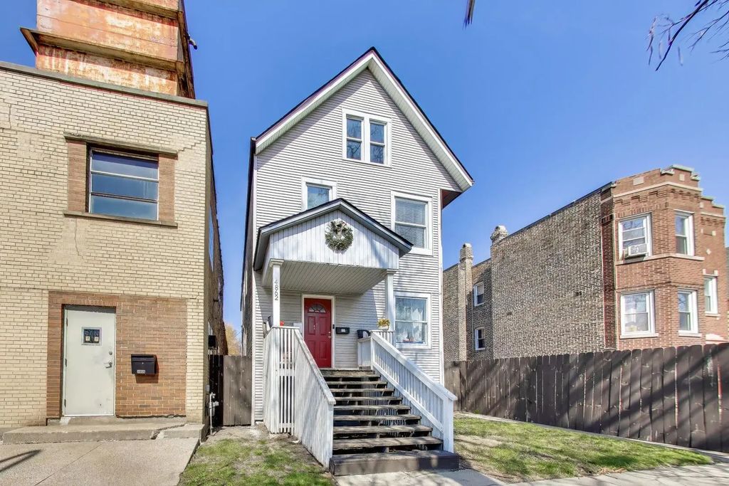 4862 W Cortland Street, Chicago