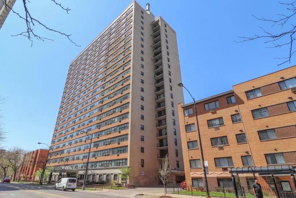 6030 N Sheridan Road 2011, Chicago, 60660