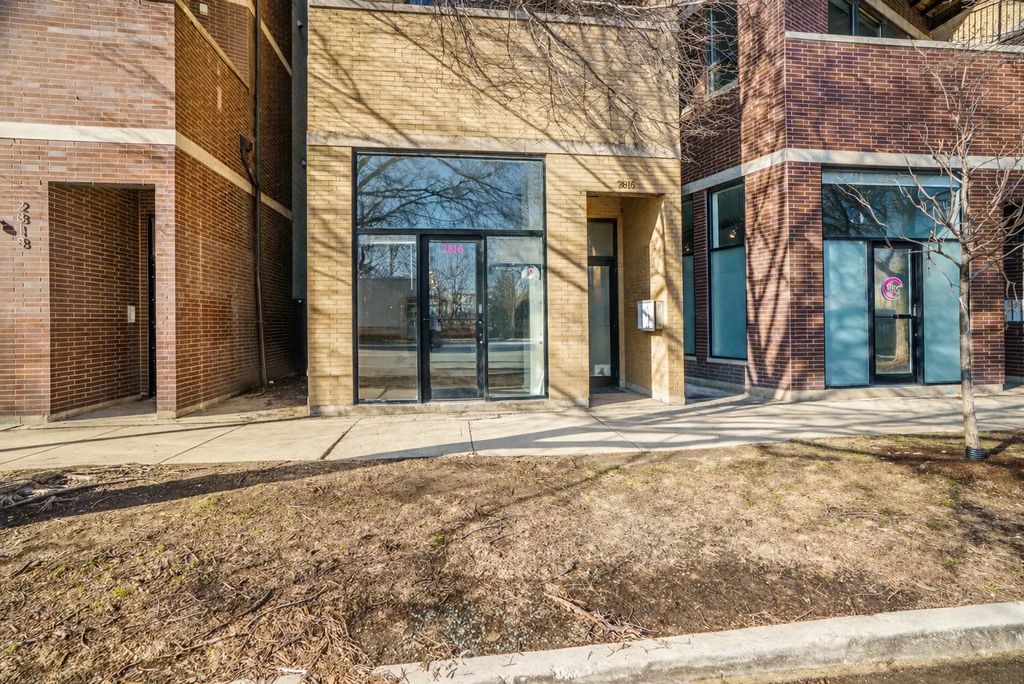 2816 W Chicago Avenue 1, Chicago, 60622