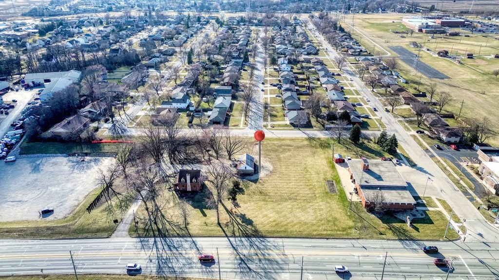 2213 Weber Road S, Crest Hill