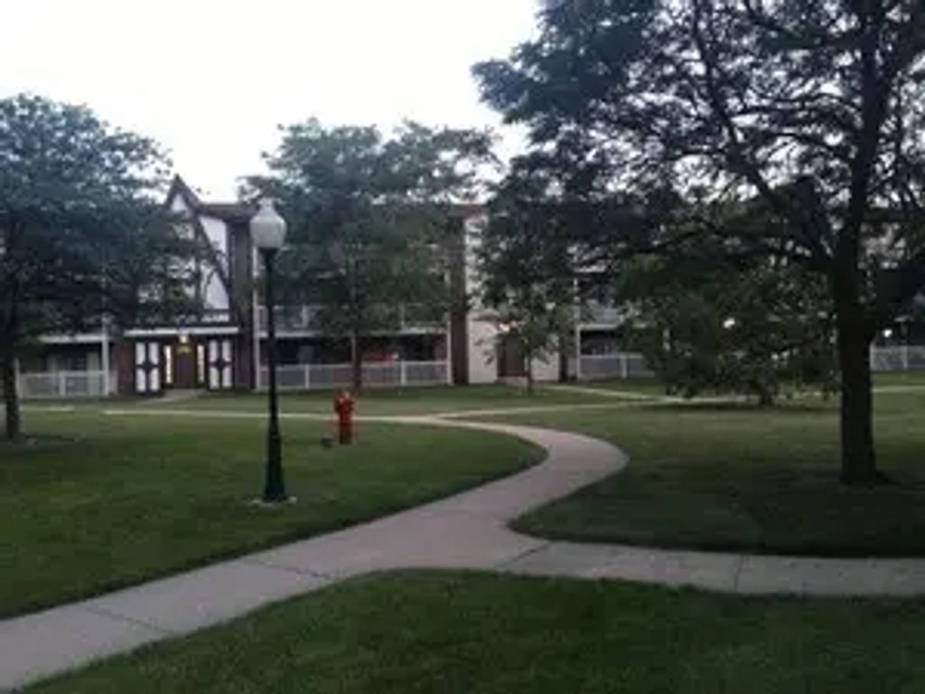 105 Gregory Street 09, Aurora