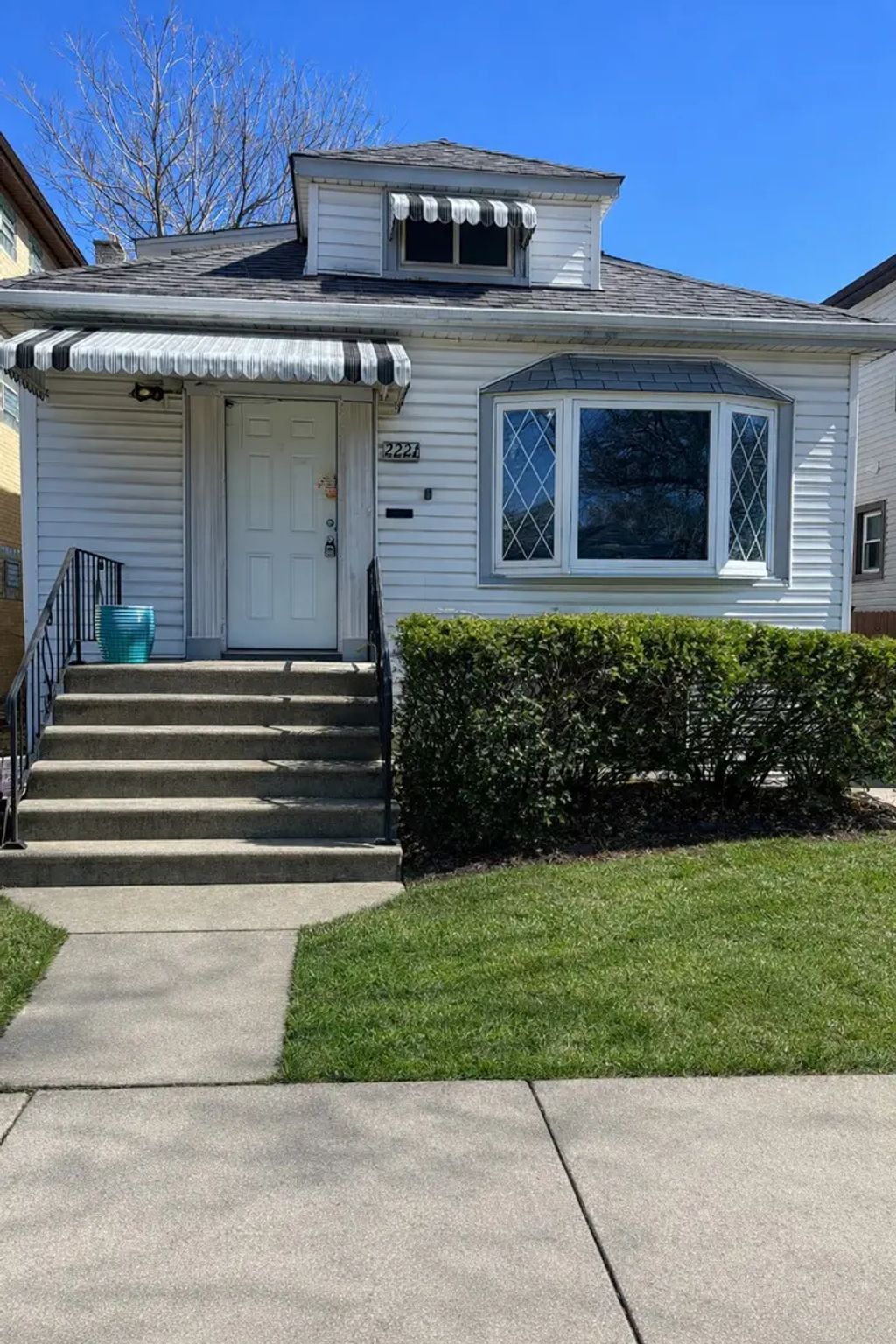 2221 N 73rd Court, Elmwood Park