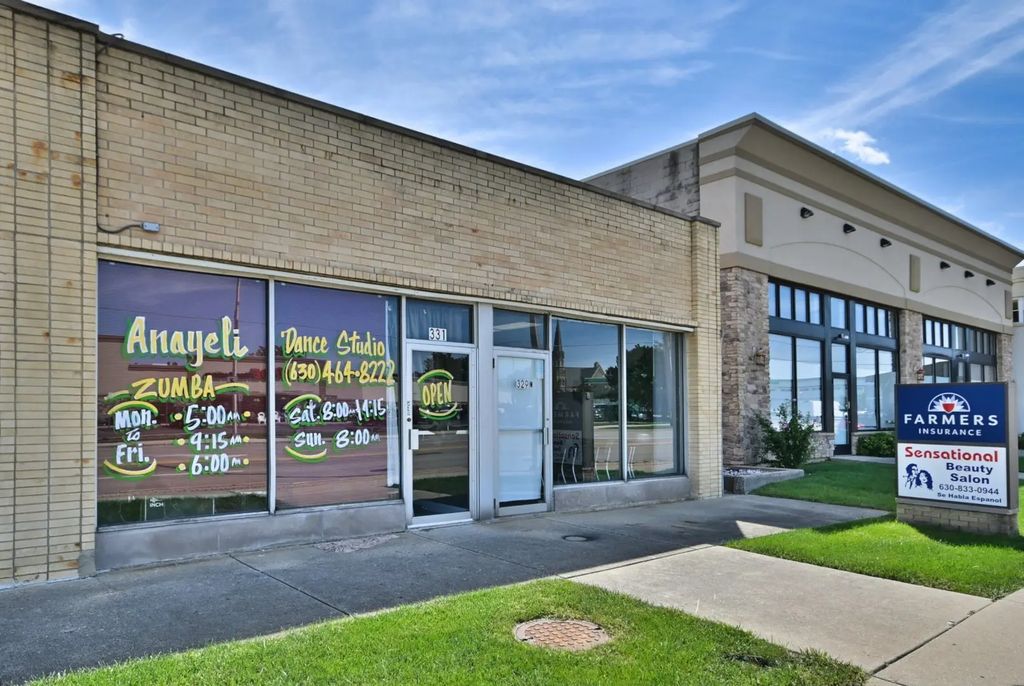 329-31 N Addison Road, Addison