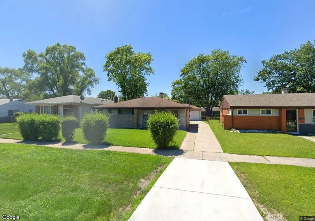 17246 Burnham Avenue, Lansing