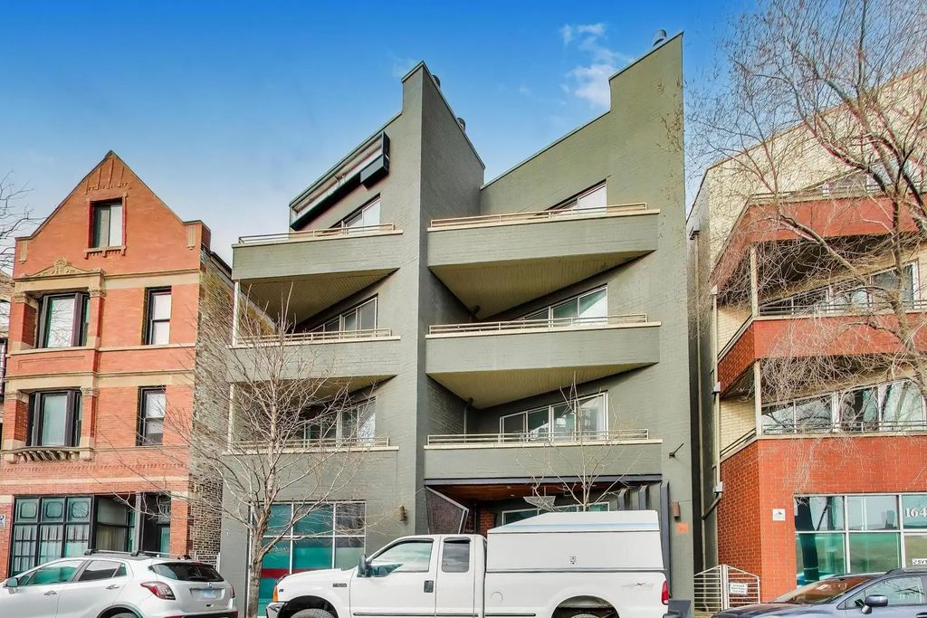 1636 N Bosworth Avenue, Chicago, 60642