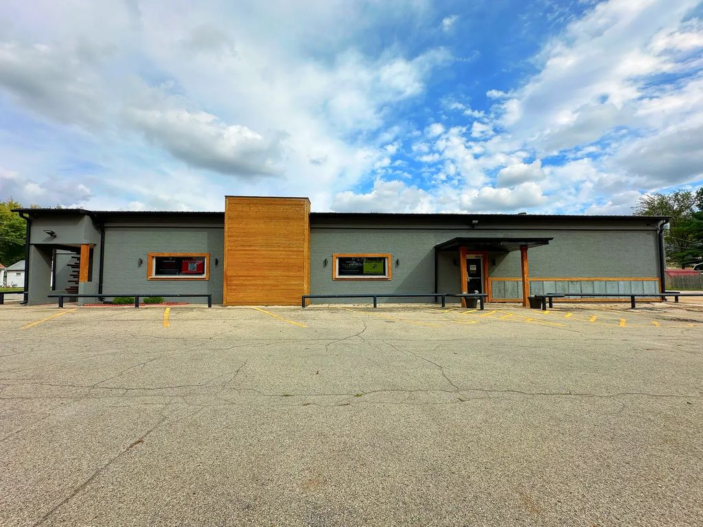 201 E 12th Street, Streator