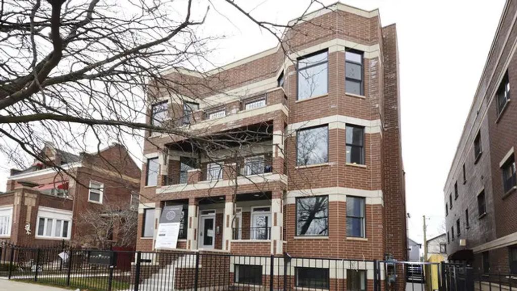 1739 N Humboldt Boulevard 1s, Chicago