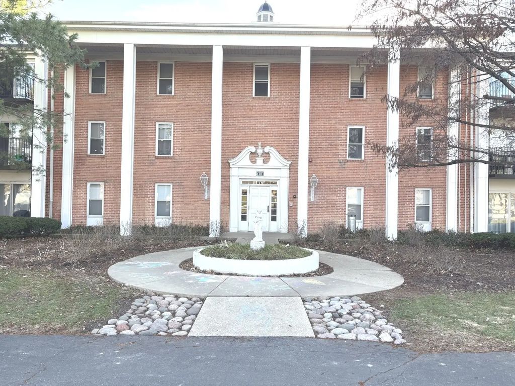 5101 Carriageway Drive 201, Rolling Meadows