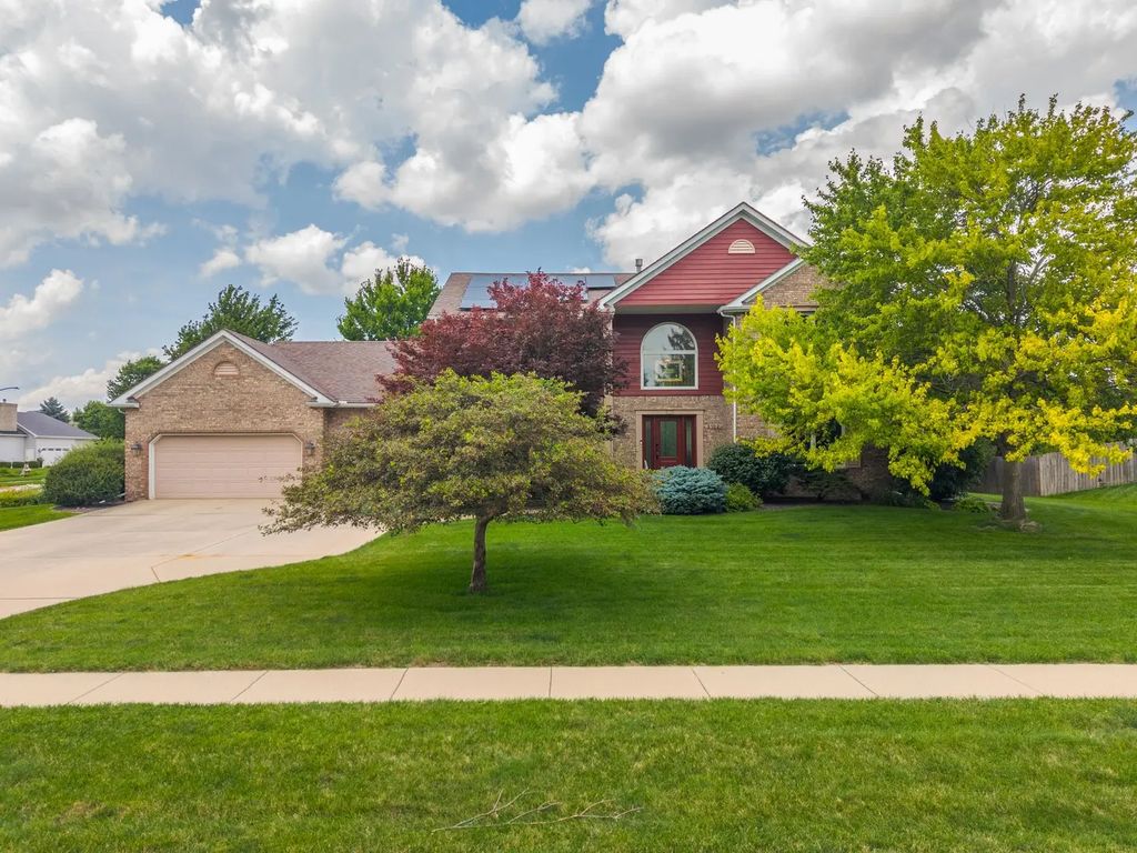 3102 Wisteria Lane, Bloomington