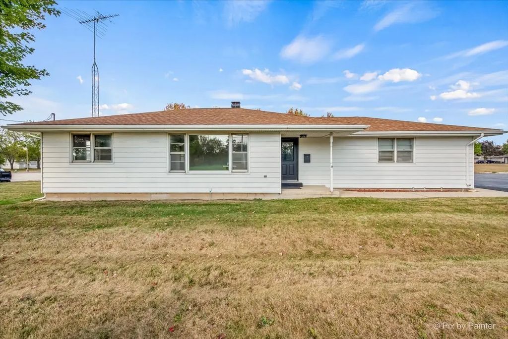 124 E Oak Knoll Drive, Hampshire