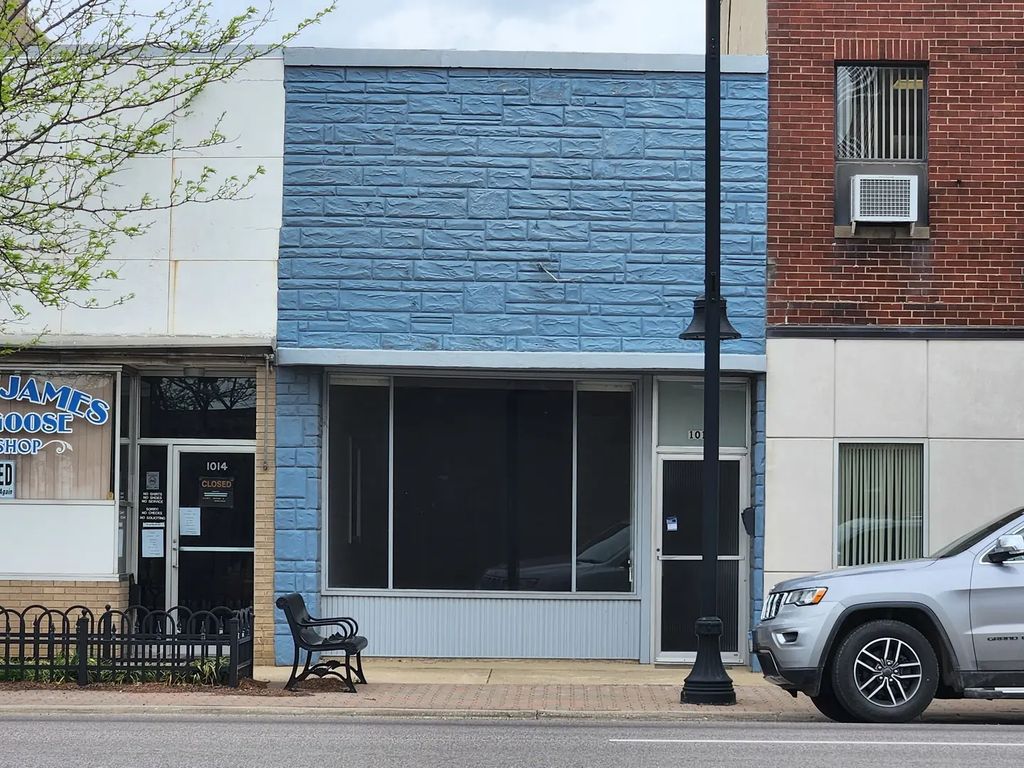1012 Main Street, Mt Vernon