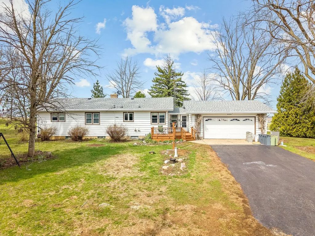2280 Rock City Road, Ridott