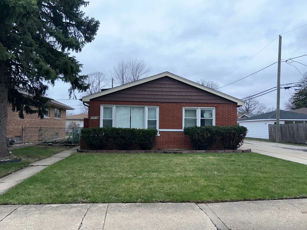 15210 Evers Street, Dolton