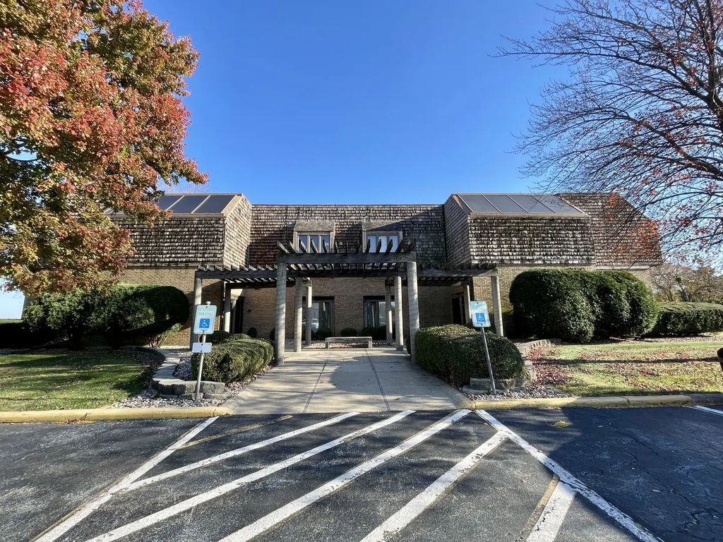 750 Almar Parkway 200-202, Bourbonnais