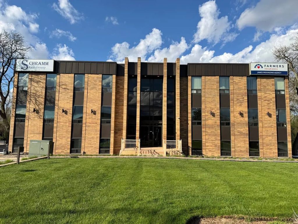 240 E Lake Street, Addison