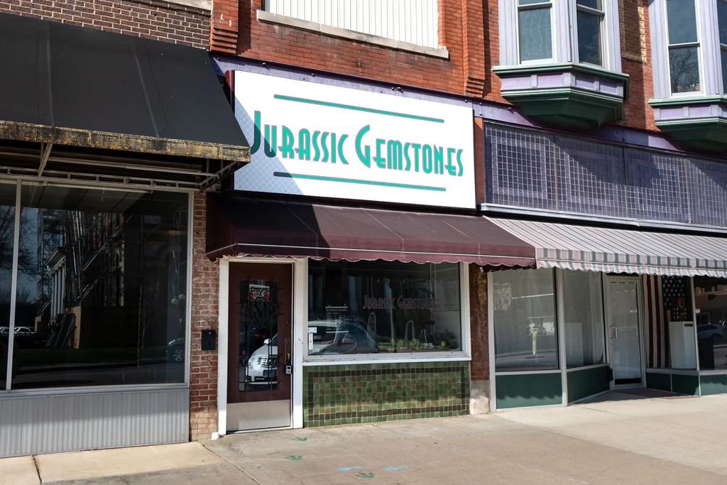 117 W Madison Street, Pontiac