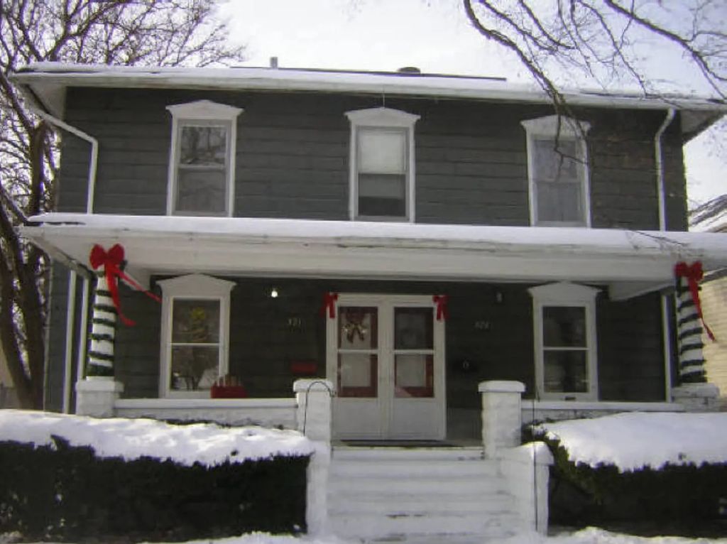 323 N Loomis Street, Naperville