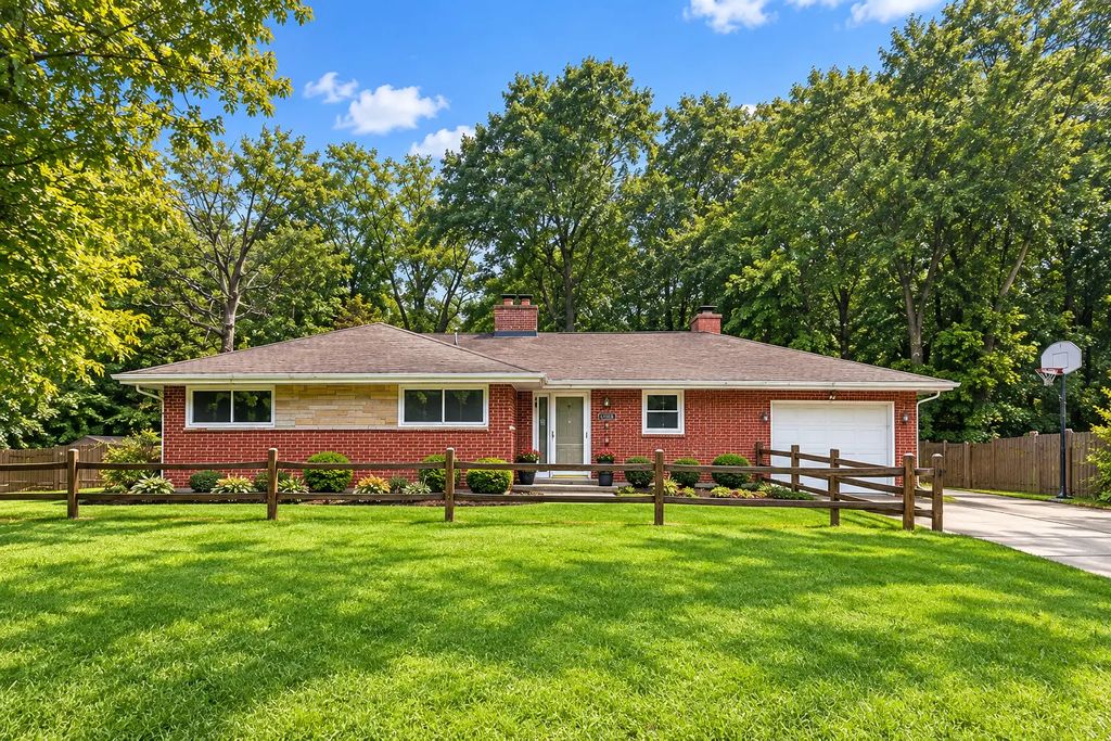 39266 N North Avenue, Beach Park