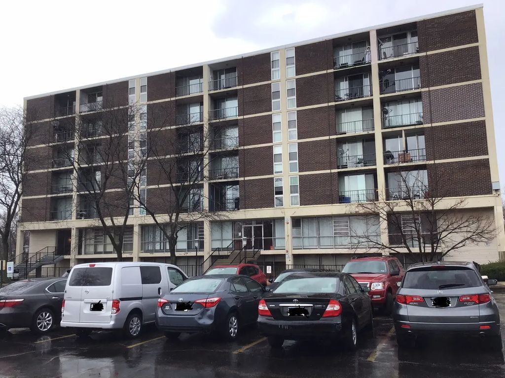 1043 S York Road 106b, Bensenville