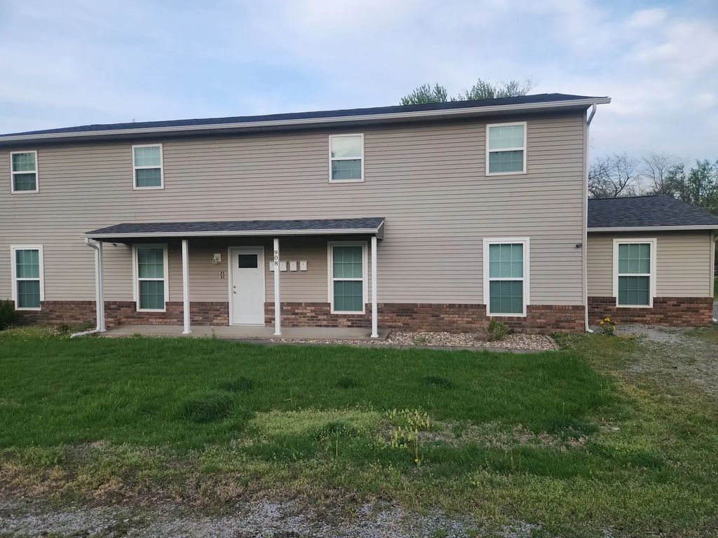 908 S 10th Street, Herrin