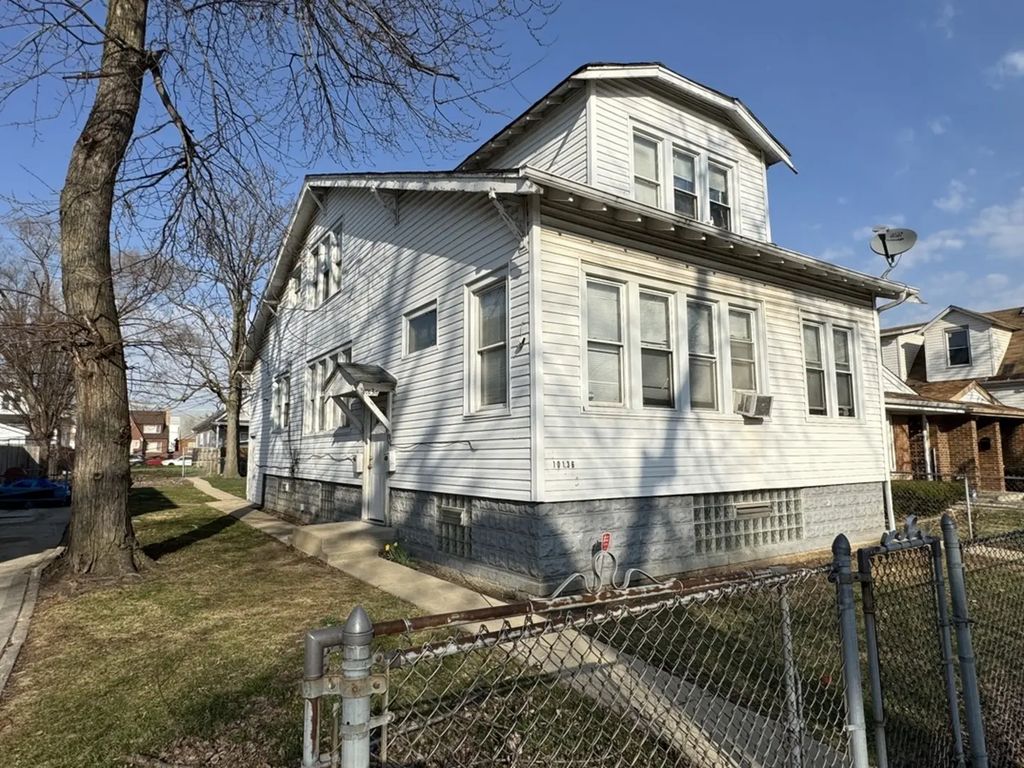 10136 S Union Avenue, Chicago, 60628