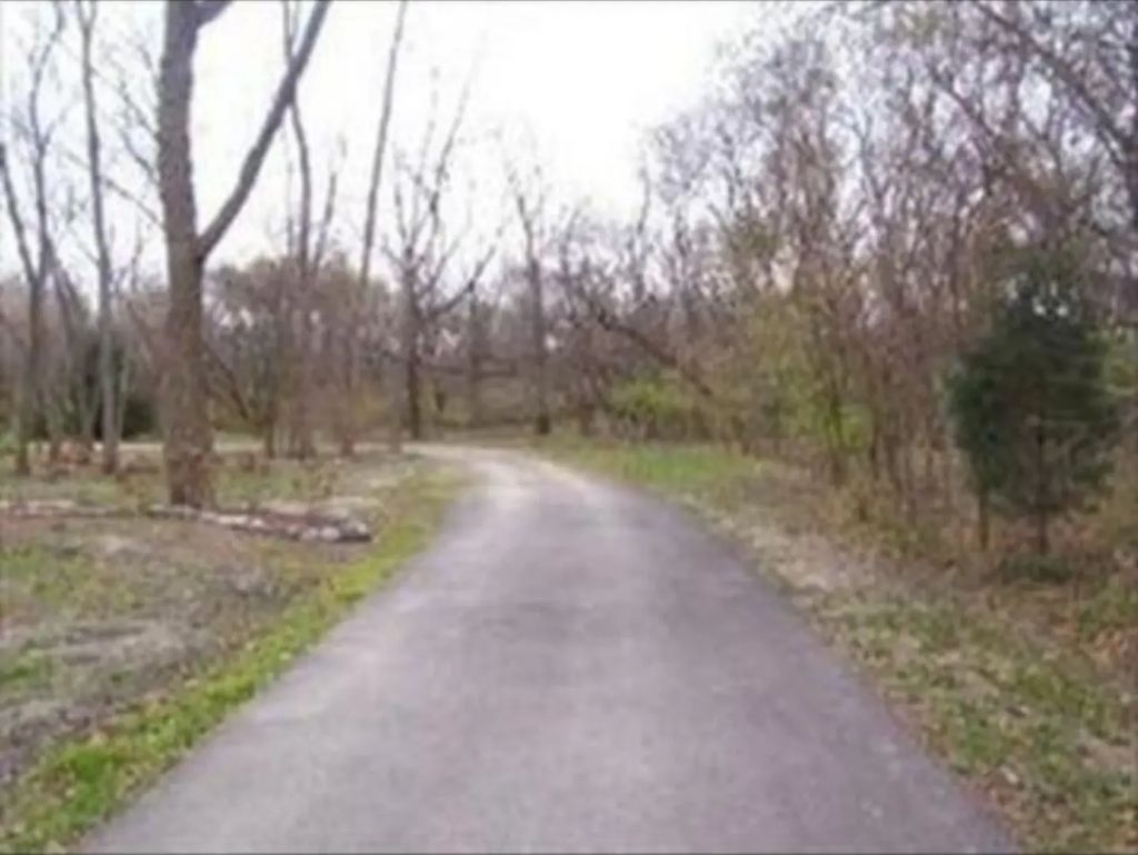7001 Foxfire Drive, Crystal Lake
