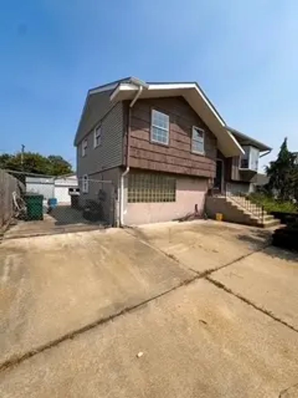 341 Hale Avenue, Romeoville