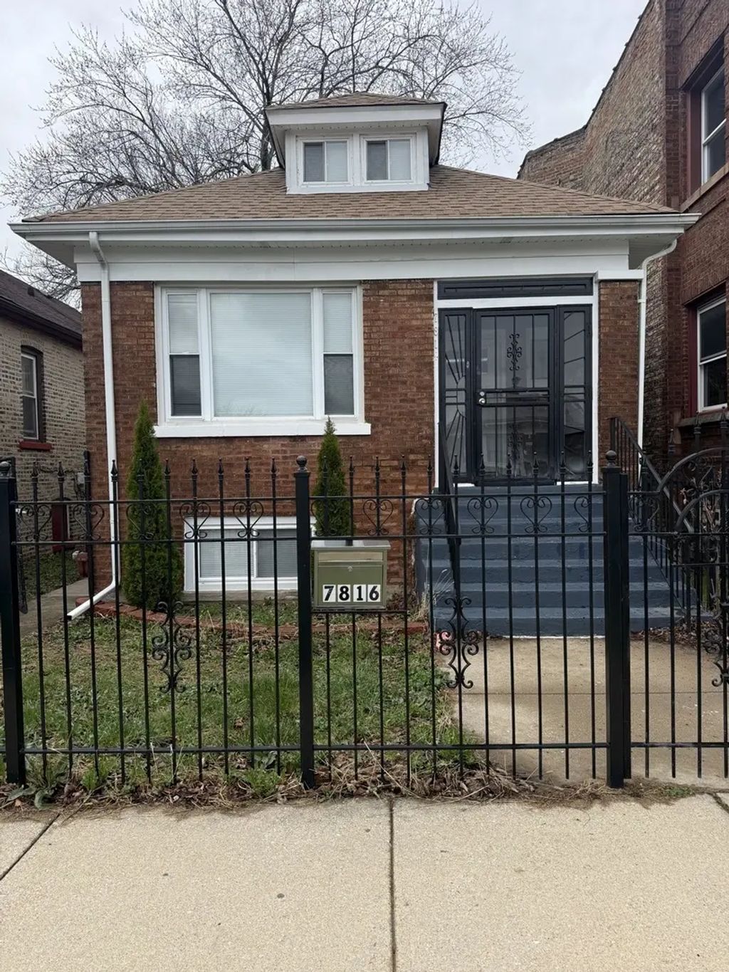 7816 S Hermitage Avenue, Chicago